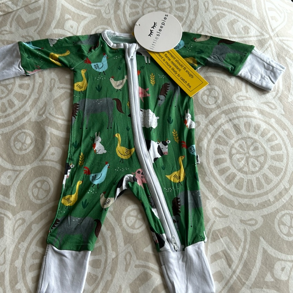 NWT Little Sleepies Premie Zippered Onsie Farm Animal Print